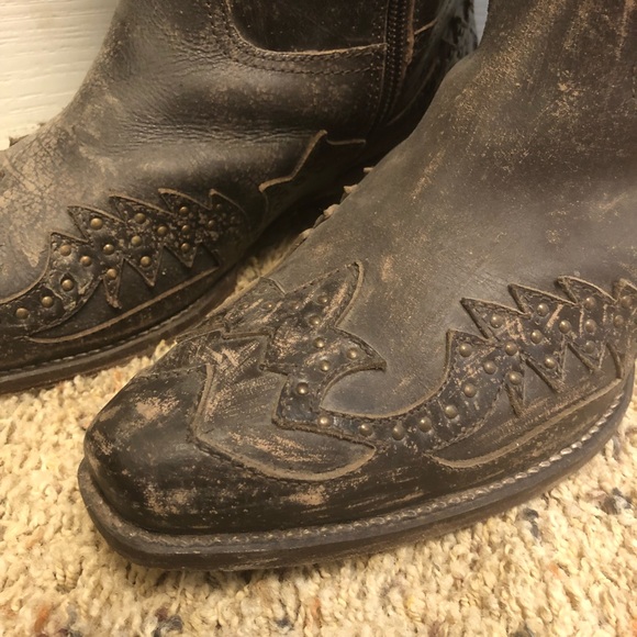 Boots - Picture 2 of 3